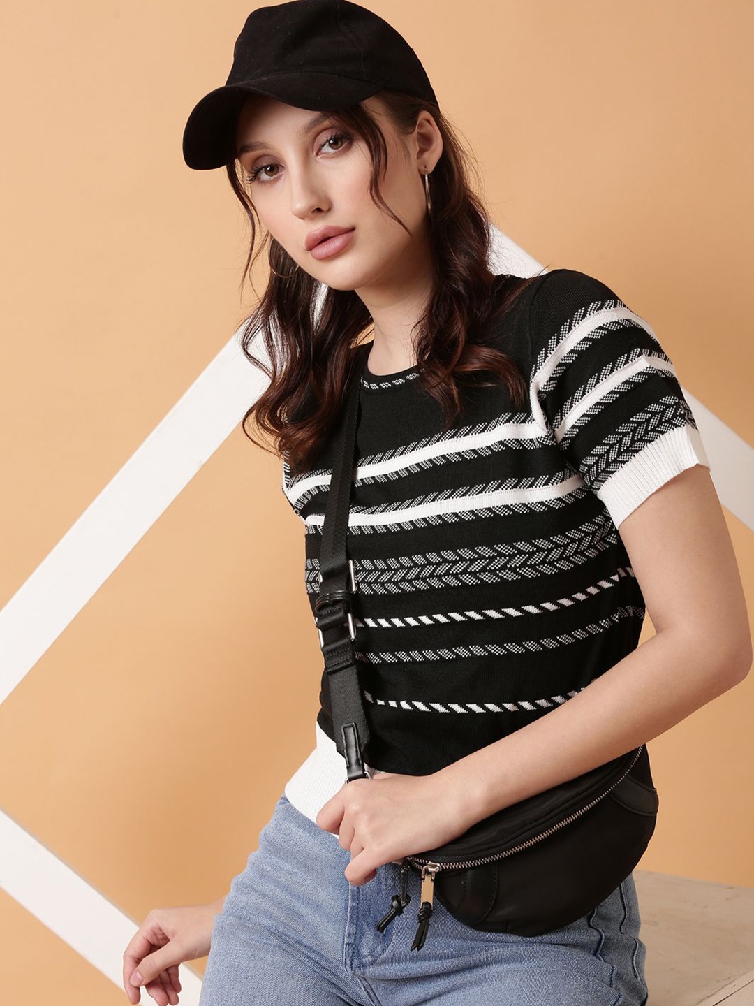 

SHOWOFF Striped Top, Black
