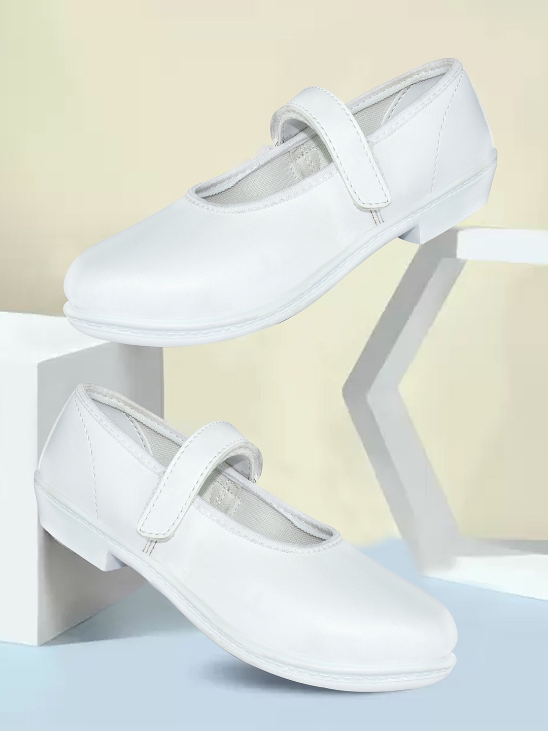 

Ajanta Girls Textured Flatforms, White