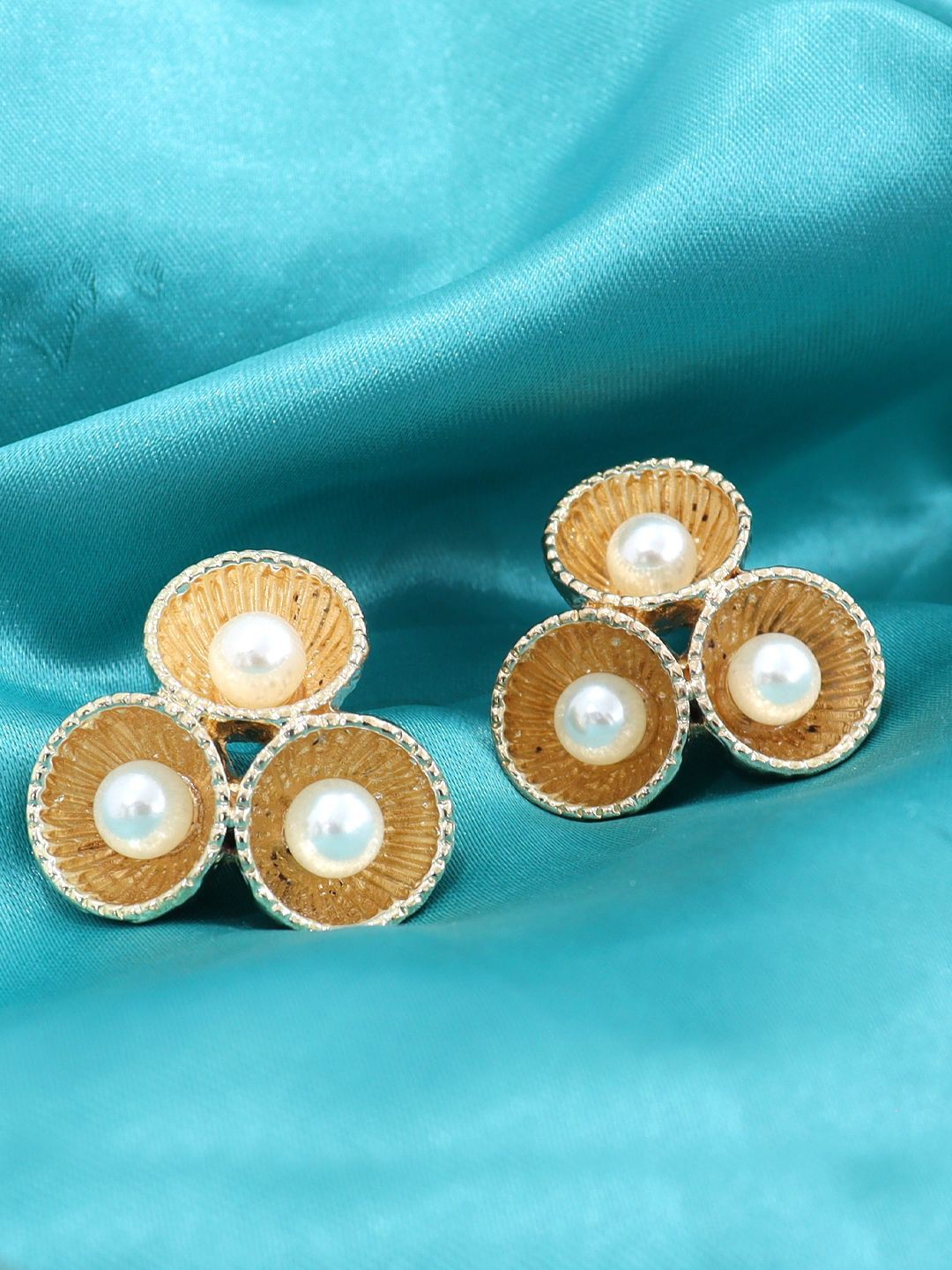 

KRENOZ Gold-Plated Stainless Steel Pearls Beaded Triangular Studs