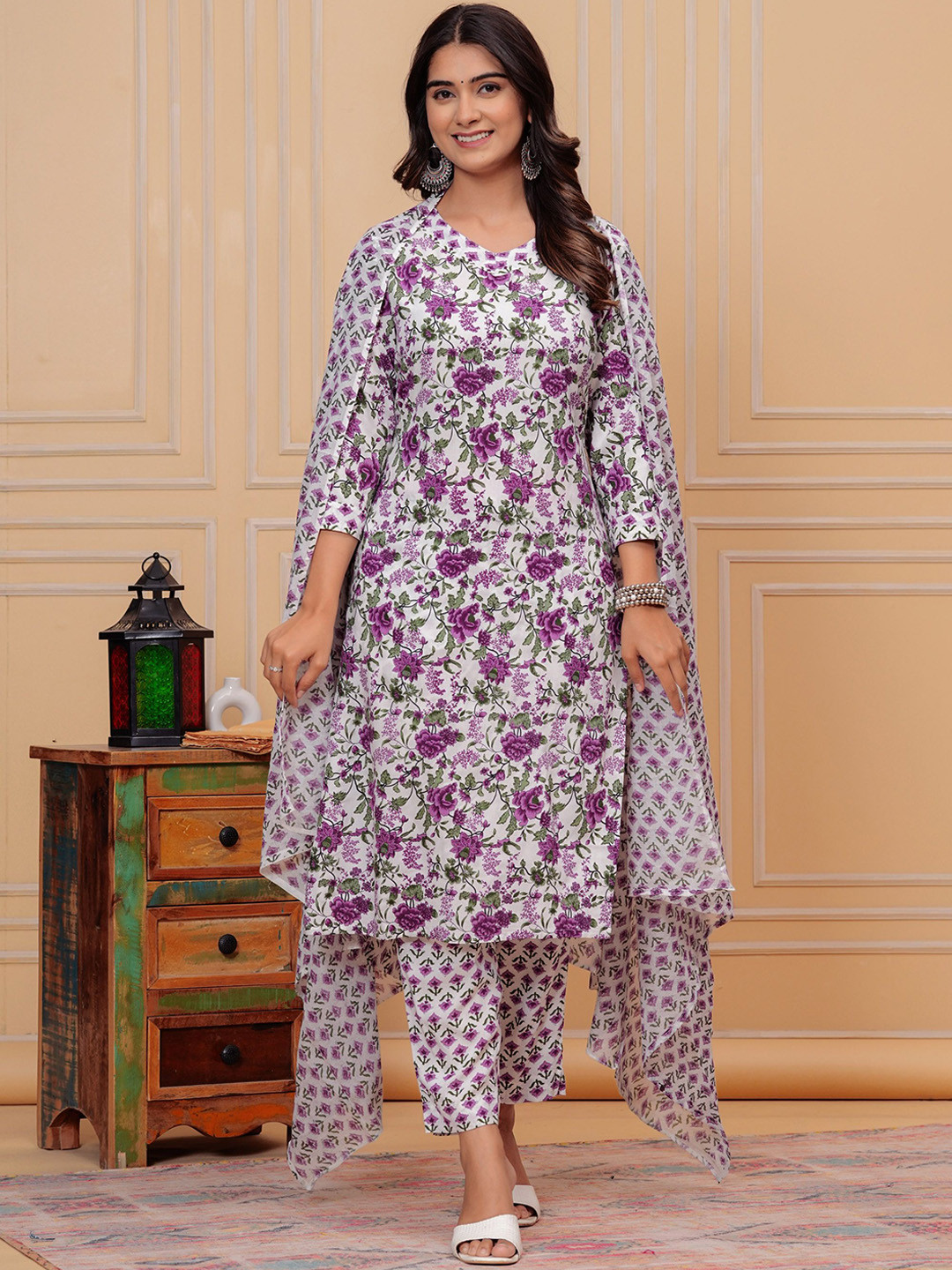 

BAESD Floral Printed V-Neck Pure Cotton Straight Kurta With Trousers & Dupatta, Purple