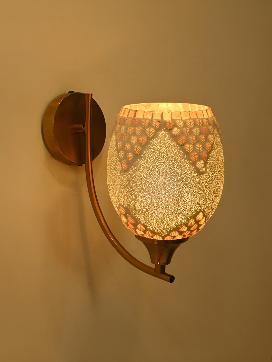 

Afast Gold Toned & White Abstract Printed Glass Contemporary Cylinder Shaped Wall Lamp