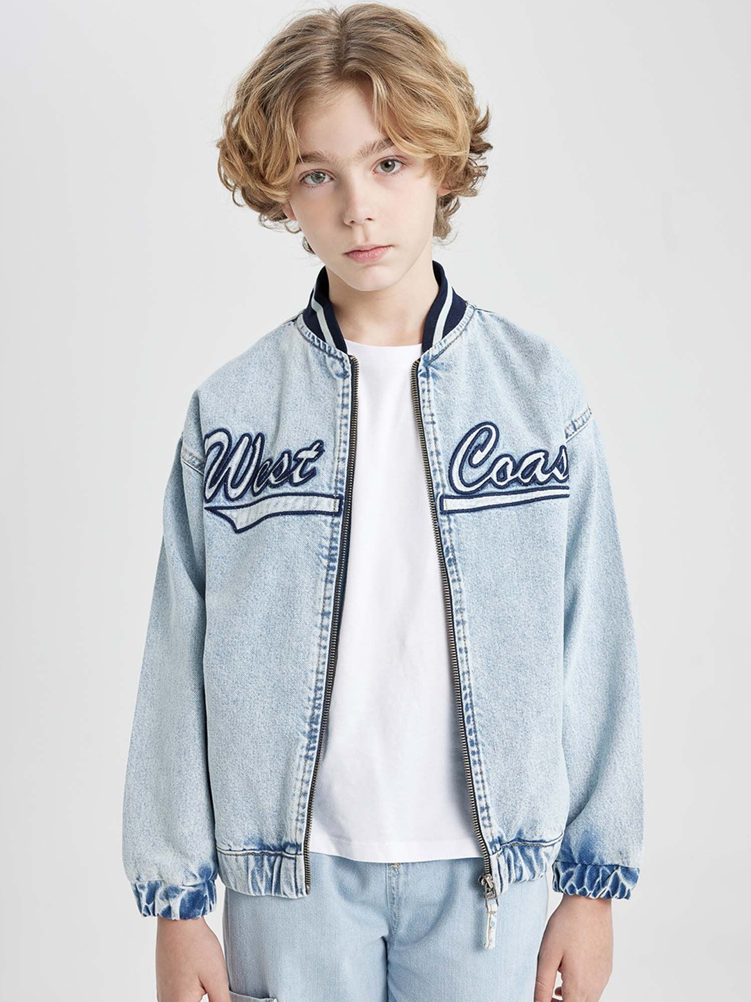 

DeFacto Boys Washed Denim Pure Cotton Jacket, Blue