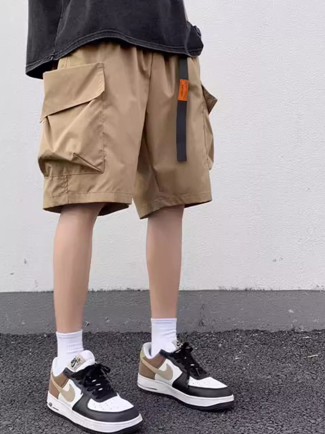 

StyleCast Men Loose Fit Cargo Shorts, Khaki
