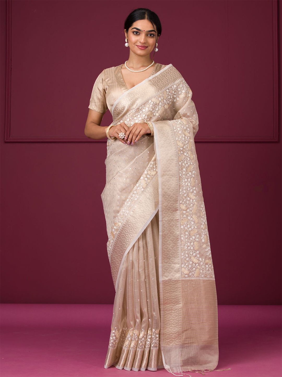 

Koskii Woven Design Zari Tissue Saree, Gold
