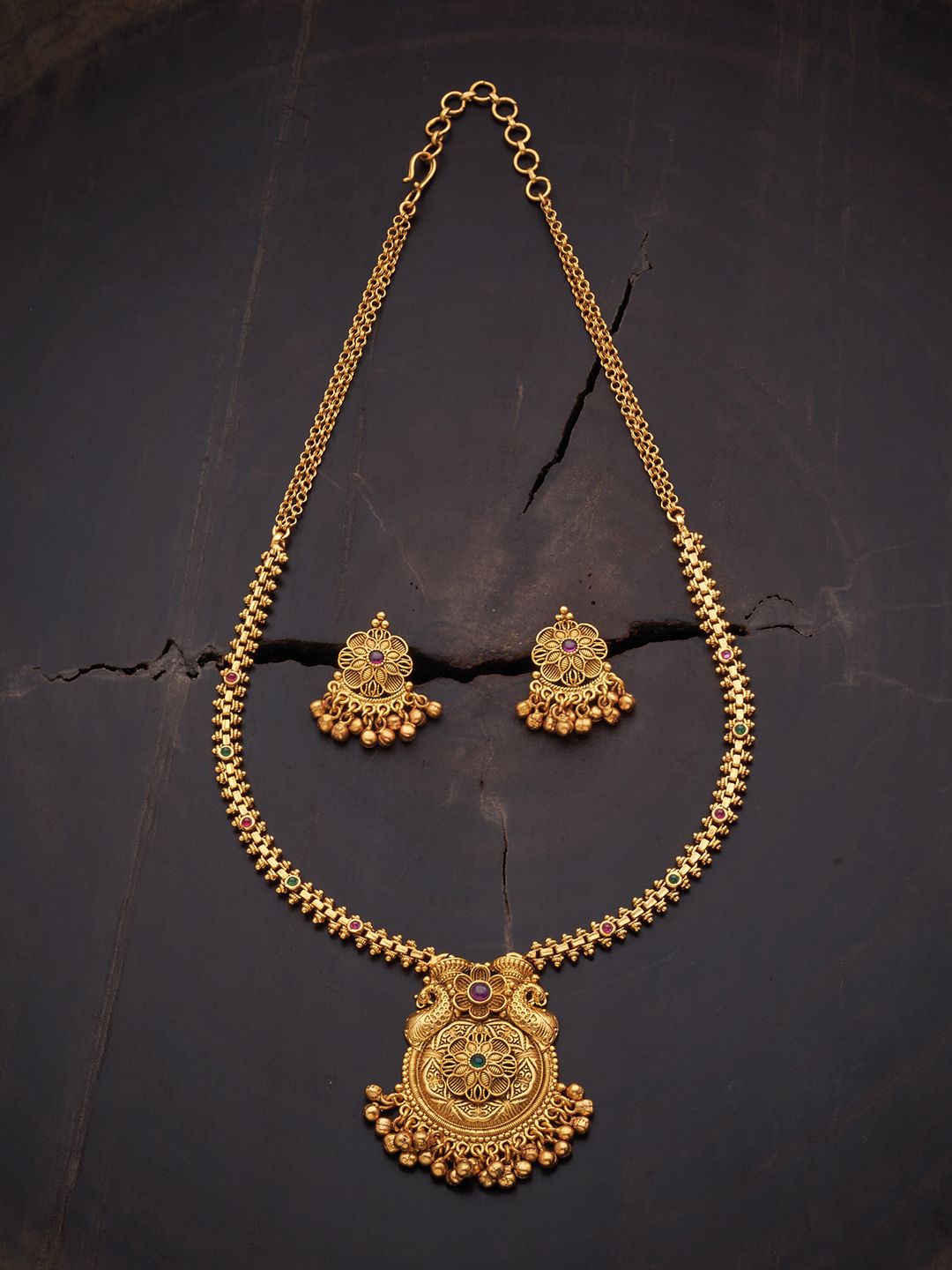 

Kushal's Fashion Jewellery Ruby-Green Gold-Plated Stones Studded Jewellery Set