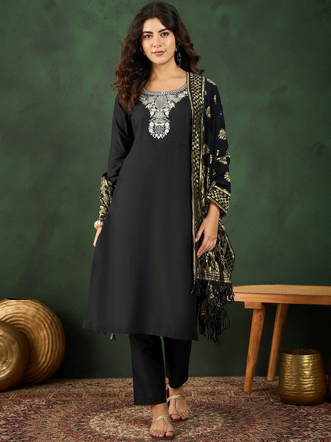 

Sangria Floral Embroidered Thread Work Kurta with Trousers & Dupatta, Black