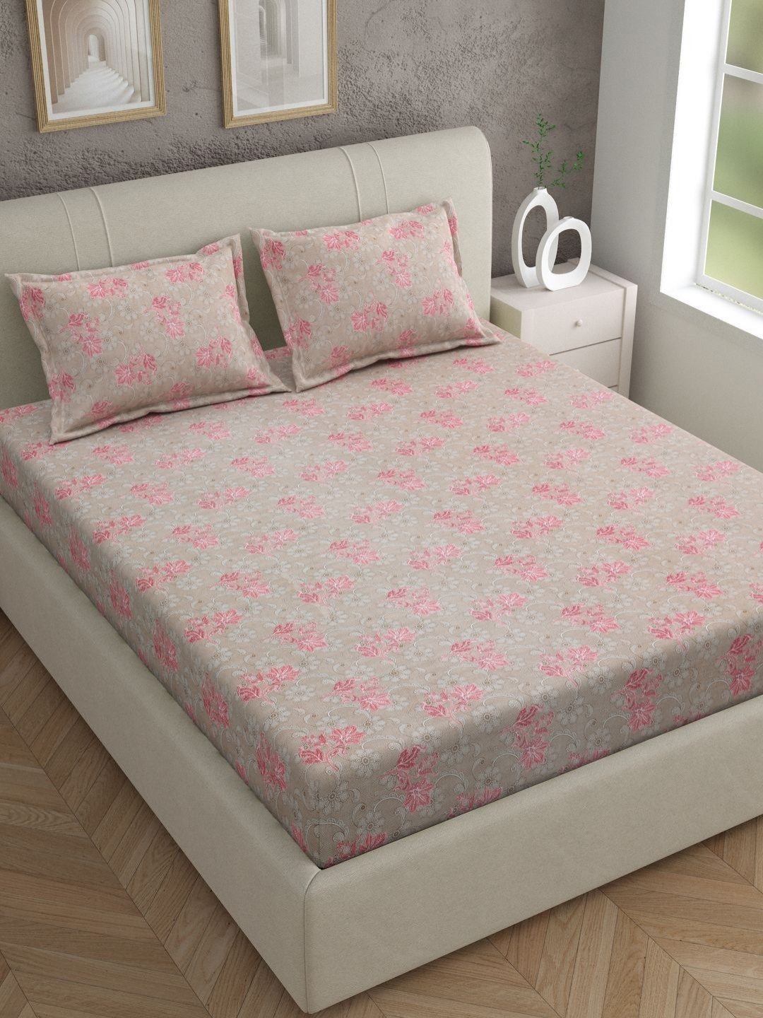 

EverHOME Beige & Pink Floral 144 TC Cotton King Bedsheet with 2 Pillow Covers