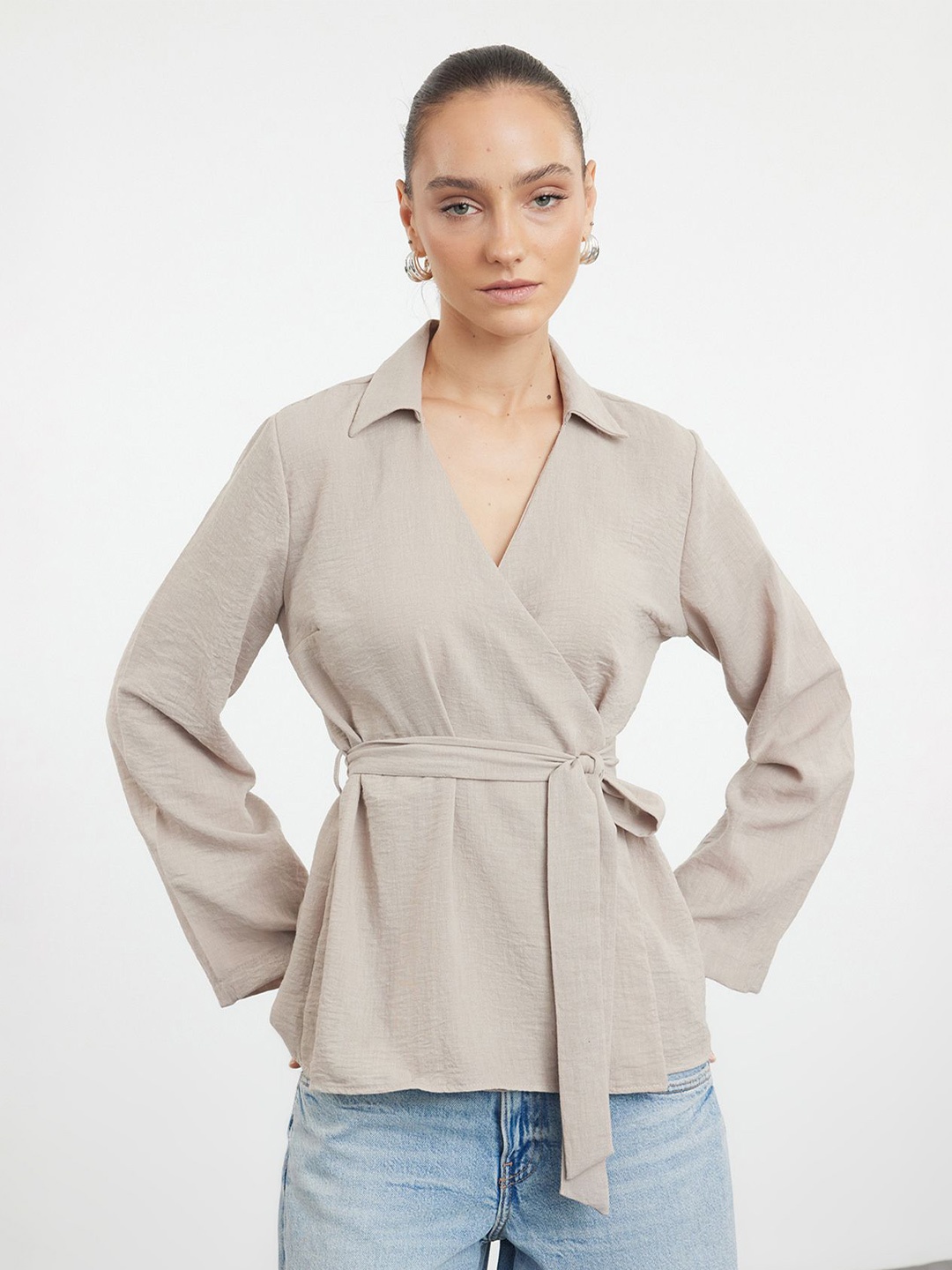 

Trendyol Flared Sleeve Wrap Top, Na