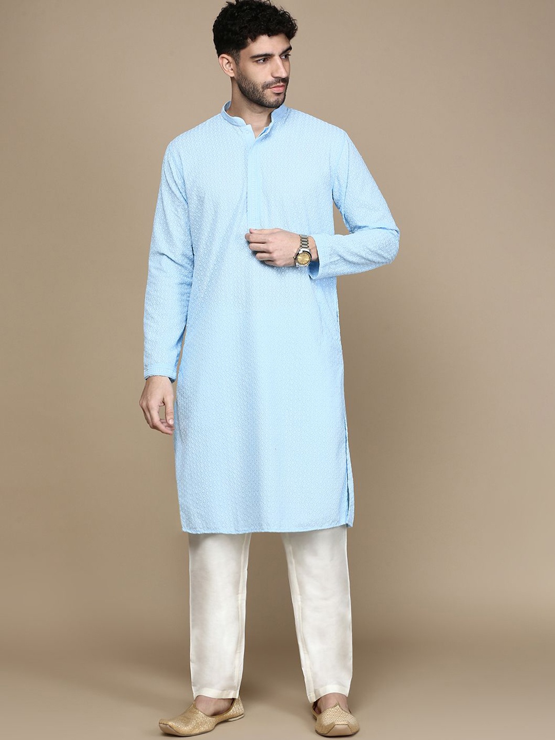 

Rishika Floral Embroidered Thread Work Pure Cotton Straight Kurta with Pyjamas, Blue