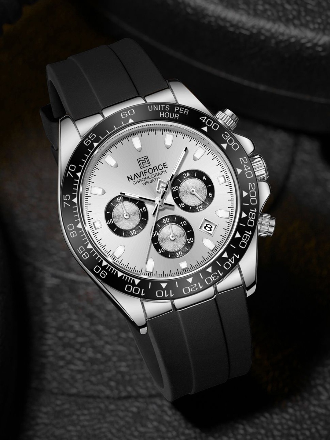 

Naviforce Men Brass Embellished Dial & Straps Analogue Chronograph Watch NF8054 SWB, Silver