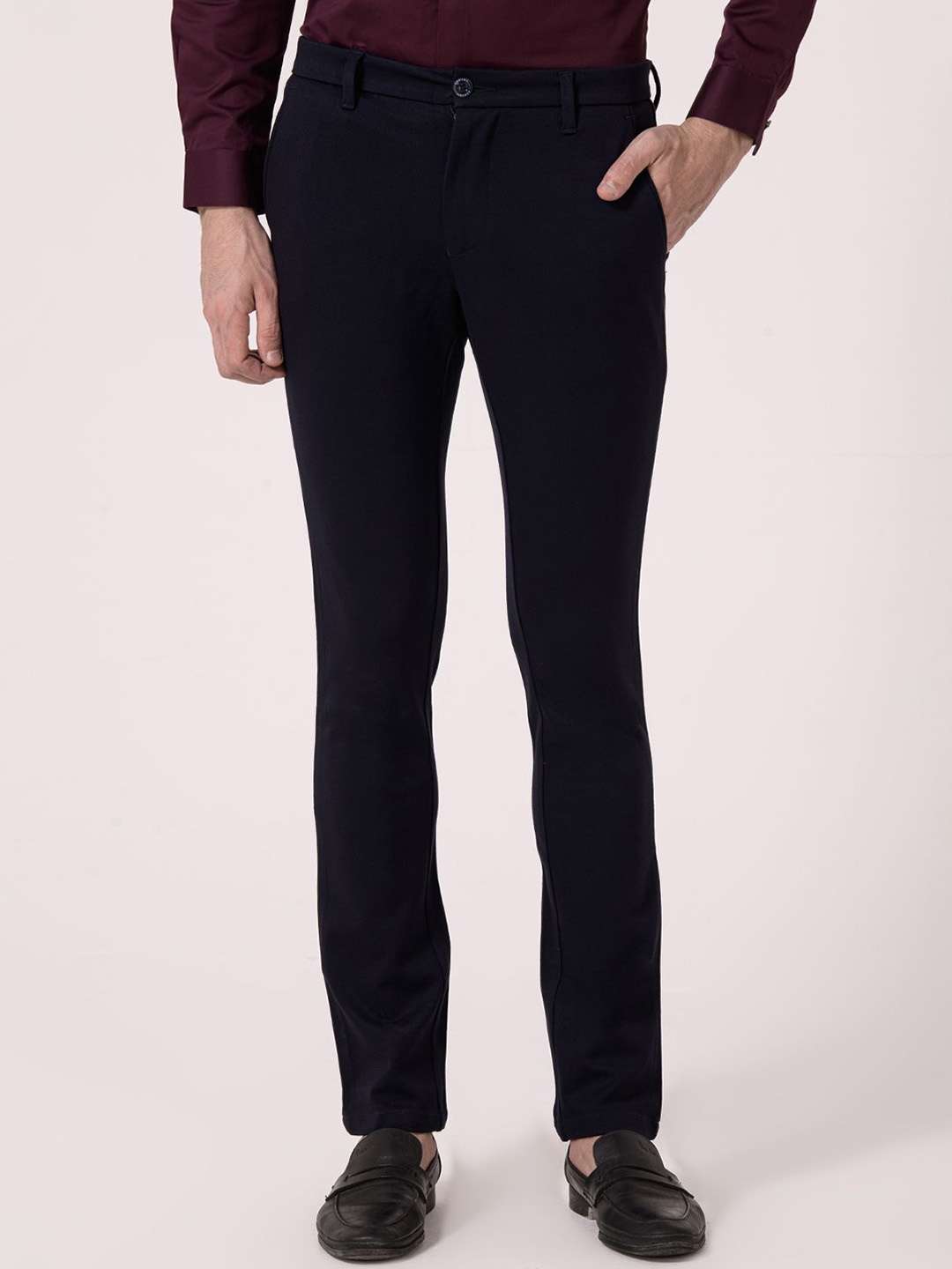 

Albion By CnM Men Slim Fit Solid Trousers, Black