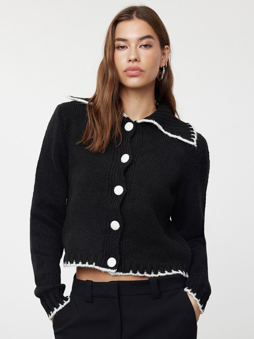 

Trendyol Women Crop Cardigan, Black