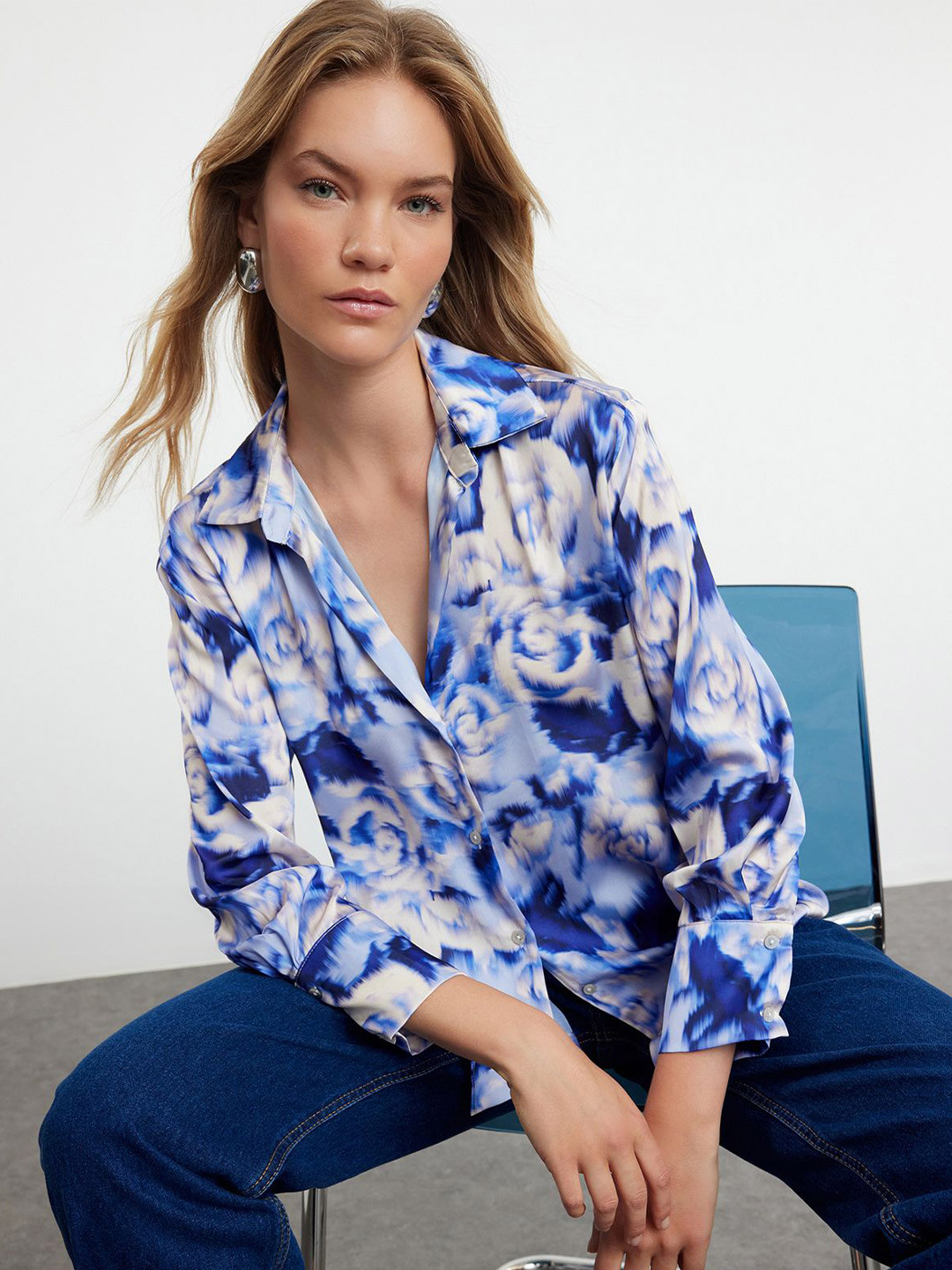 

Trendyol Women Floral Opaque Printed Casual Shirt, Na