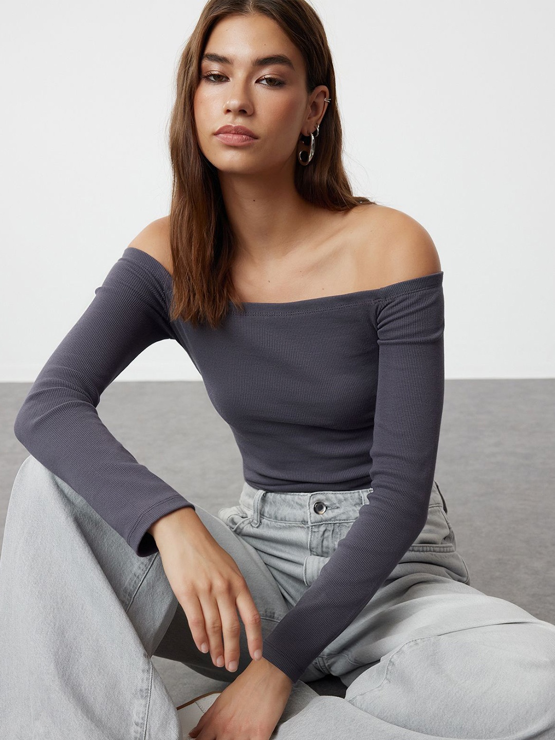 

Trendyol Off-Shoulder Cotton Bardot Top, Na