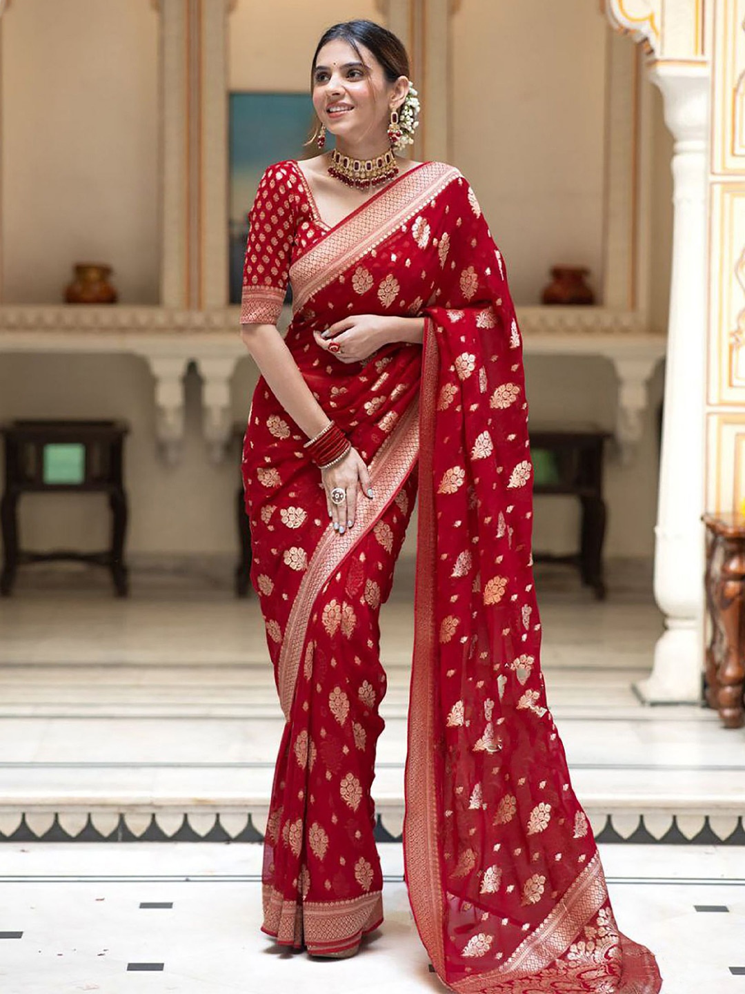 

BerMondsey Woven Design Zari Banarasi Saree, Red