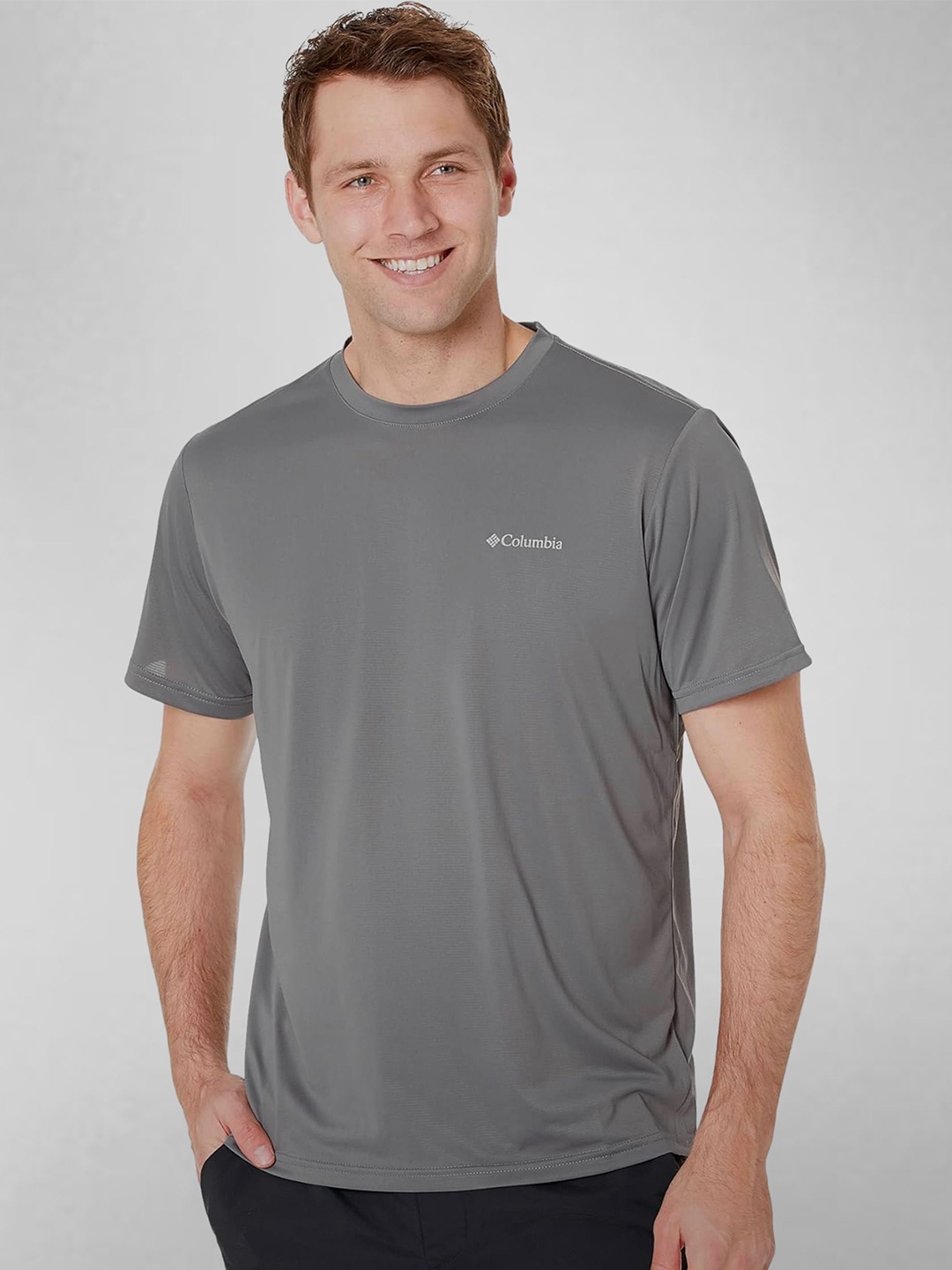 

Columbia Hike Crew Tshirts, Grey