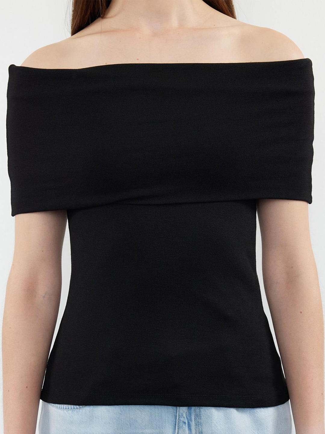 

Trendyol Off-Shoulder Bardot Crop Top, Na