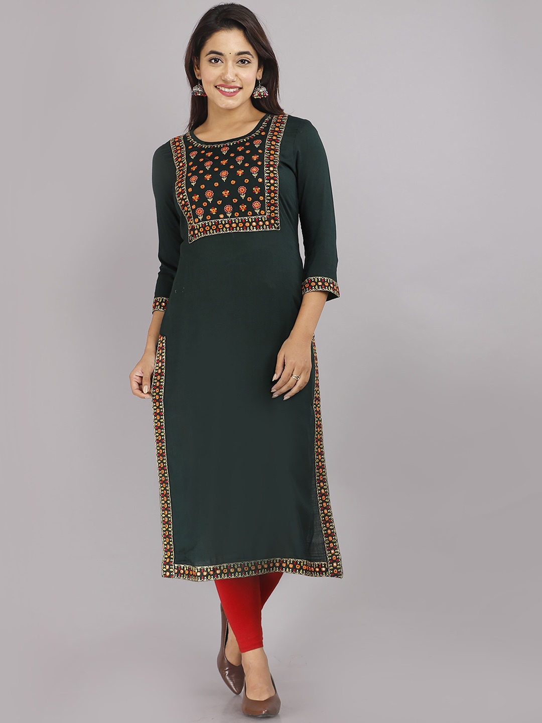 

STYLE ANGEL Floral Yoke Design Mirror Work Straight Kurta, Green