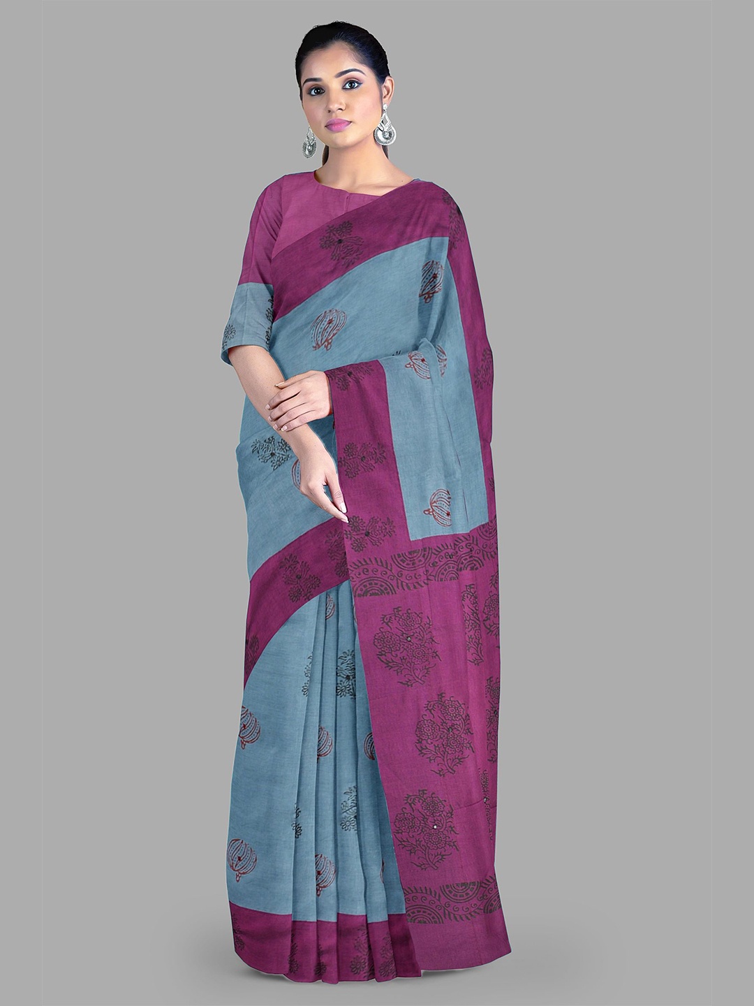 

The Chennai Silks Floral Mirror Work Block Print Saree, Blue