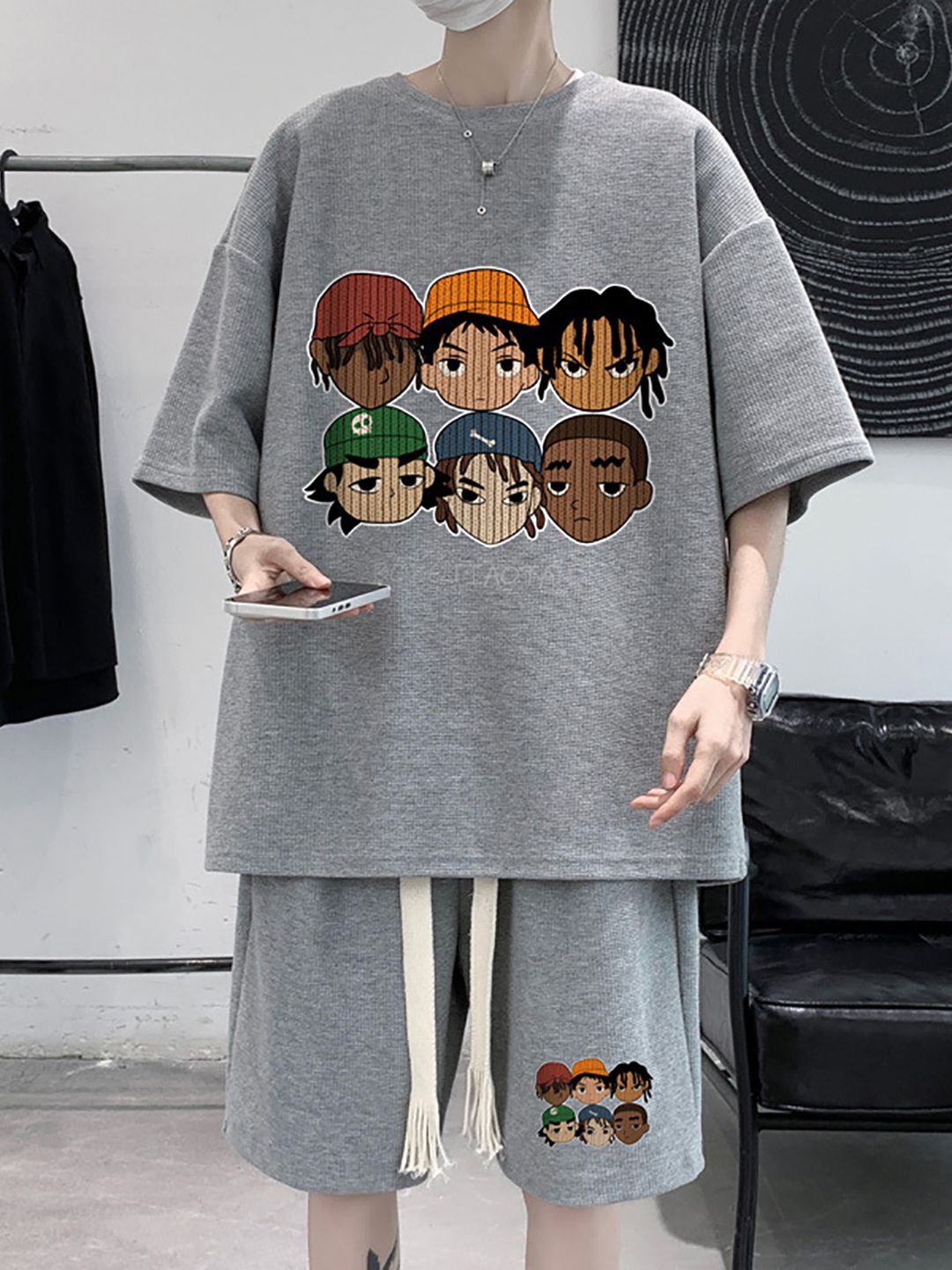 

StyleCast Grey Hip Hop Graphic Printed Drop Shoulder Sleeves T-Shirt With Shorts