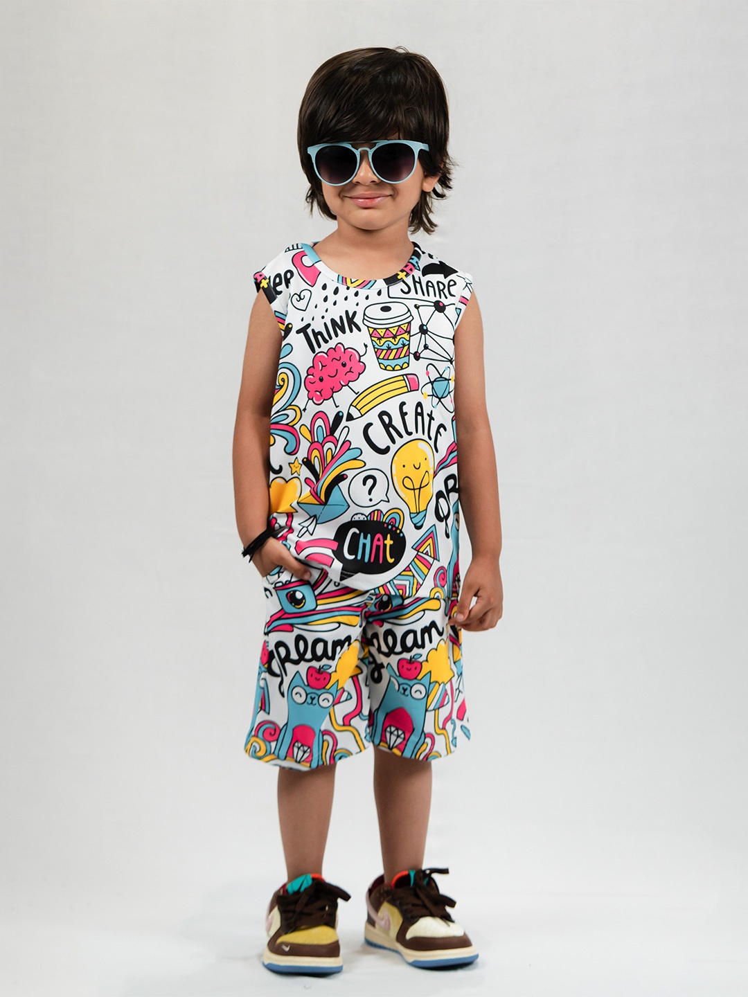 

Emblica Boys Printed T-shirt With Shorts, White
