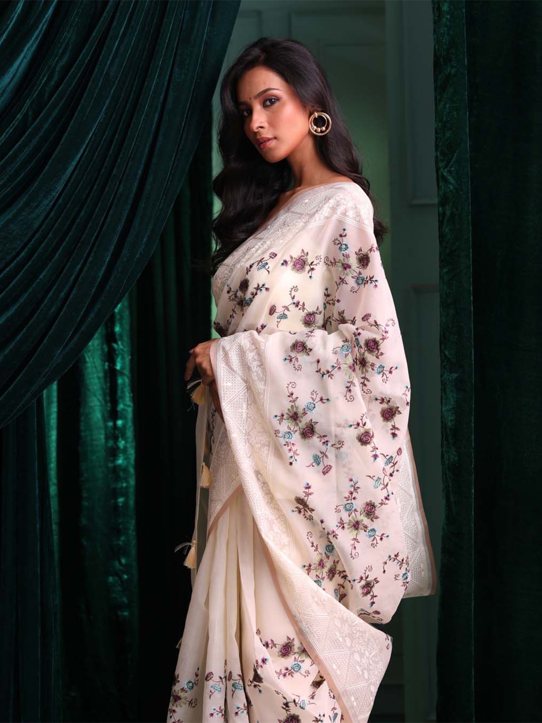 

Indethnic Floral Embroidered Art Silk Banarasi Saree, White