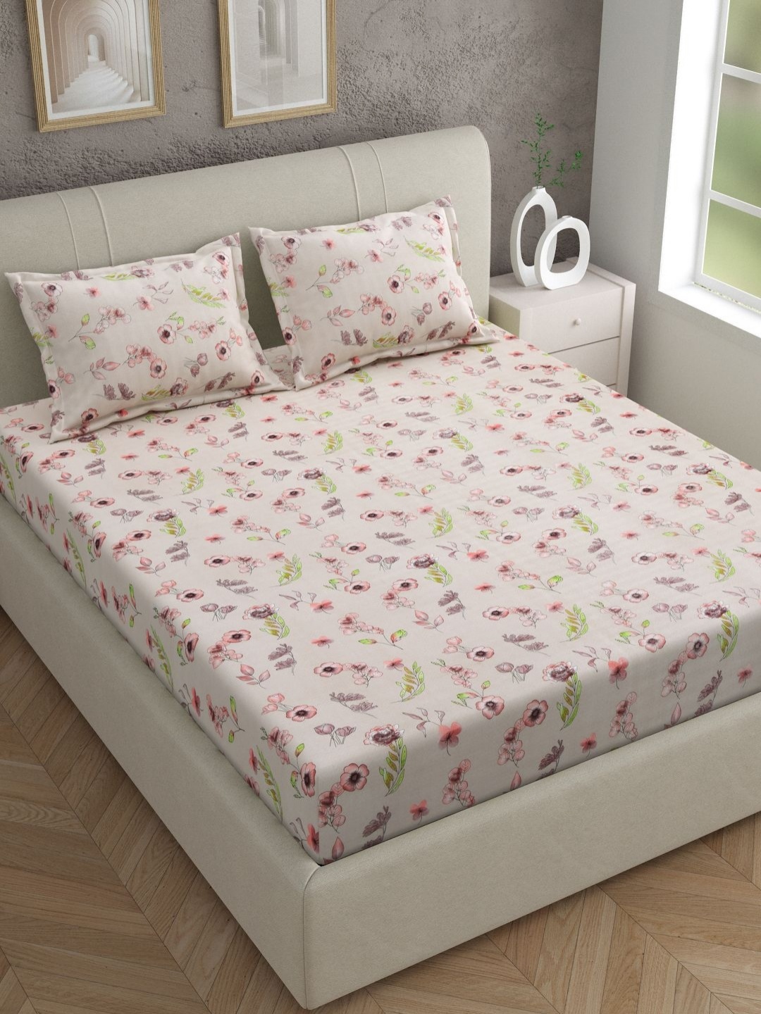 

EverHOME nirvana Pink & Green Floral Cotton 144 TC King Bedsheet with 2 Pillow Covers