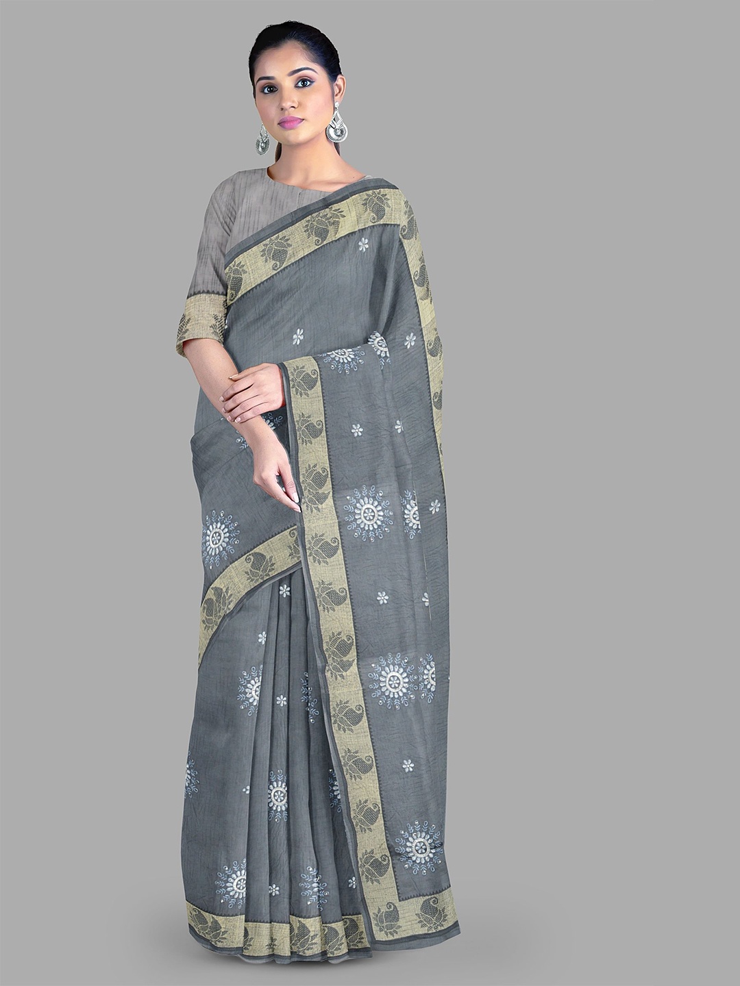 

The Chennai Silks Floral Beads and Stones Pure Cotton Gadwal Saree, Grey