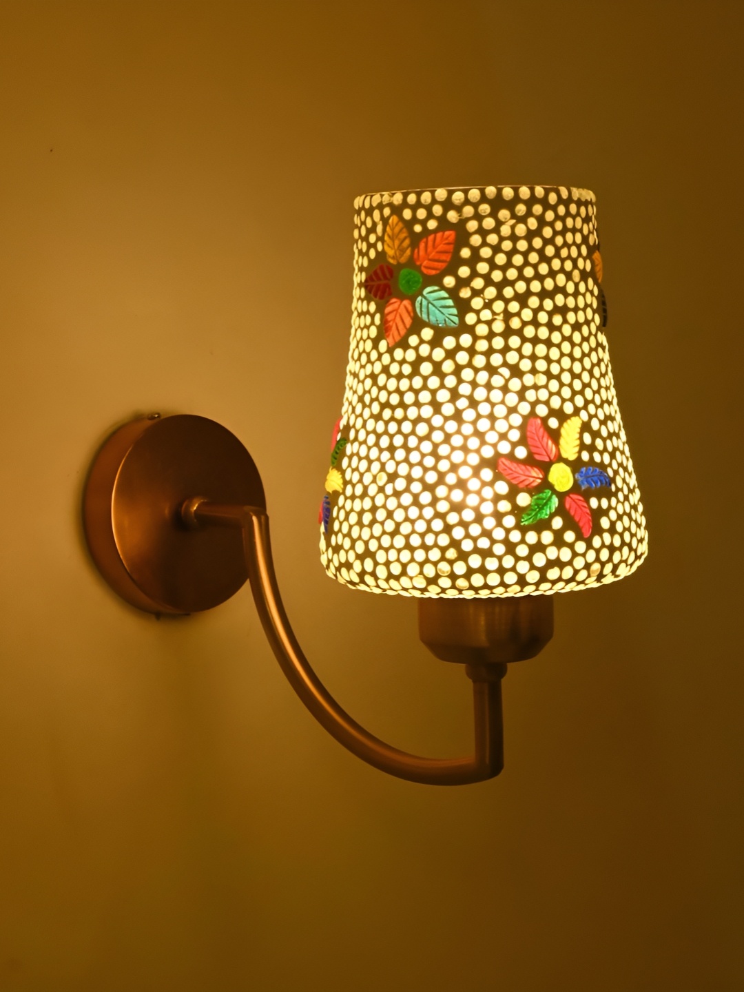 

Afast White & Green Floral Printed Glass Contemporary Frustum Shaped Wall Lamp