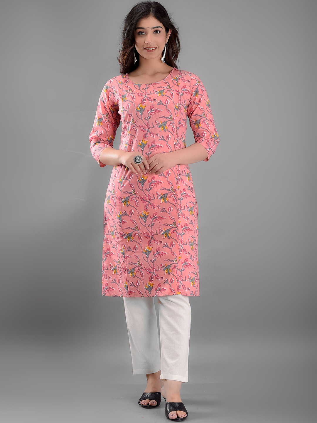 

Kaheksa Floral Printed Cotton Maternity Straight Kurta, Pink