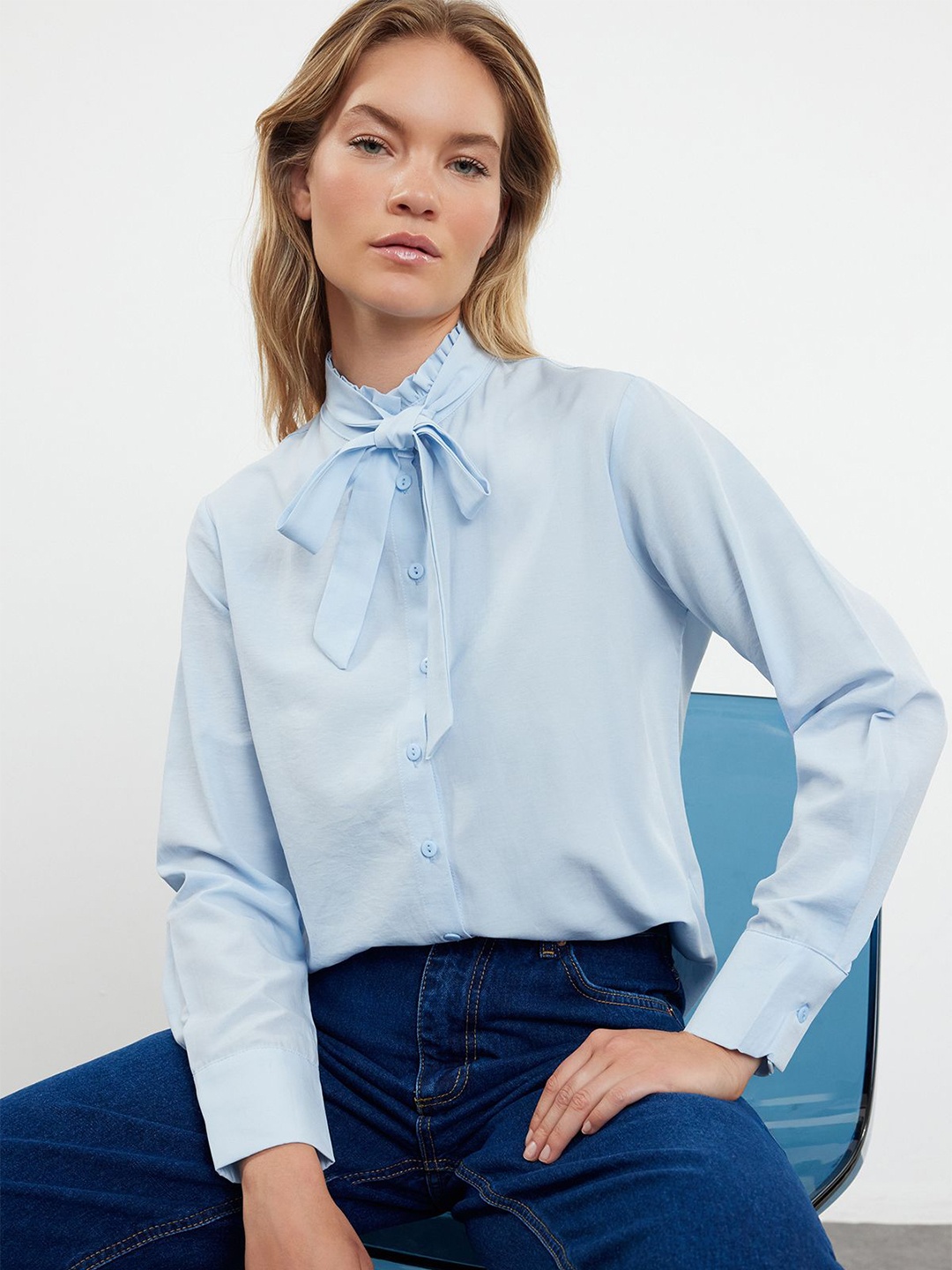 

Trendyol Women Opaque Casual Shirt, Na