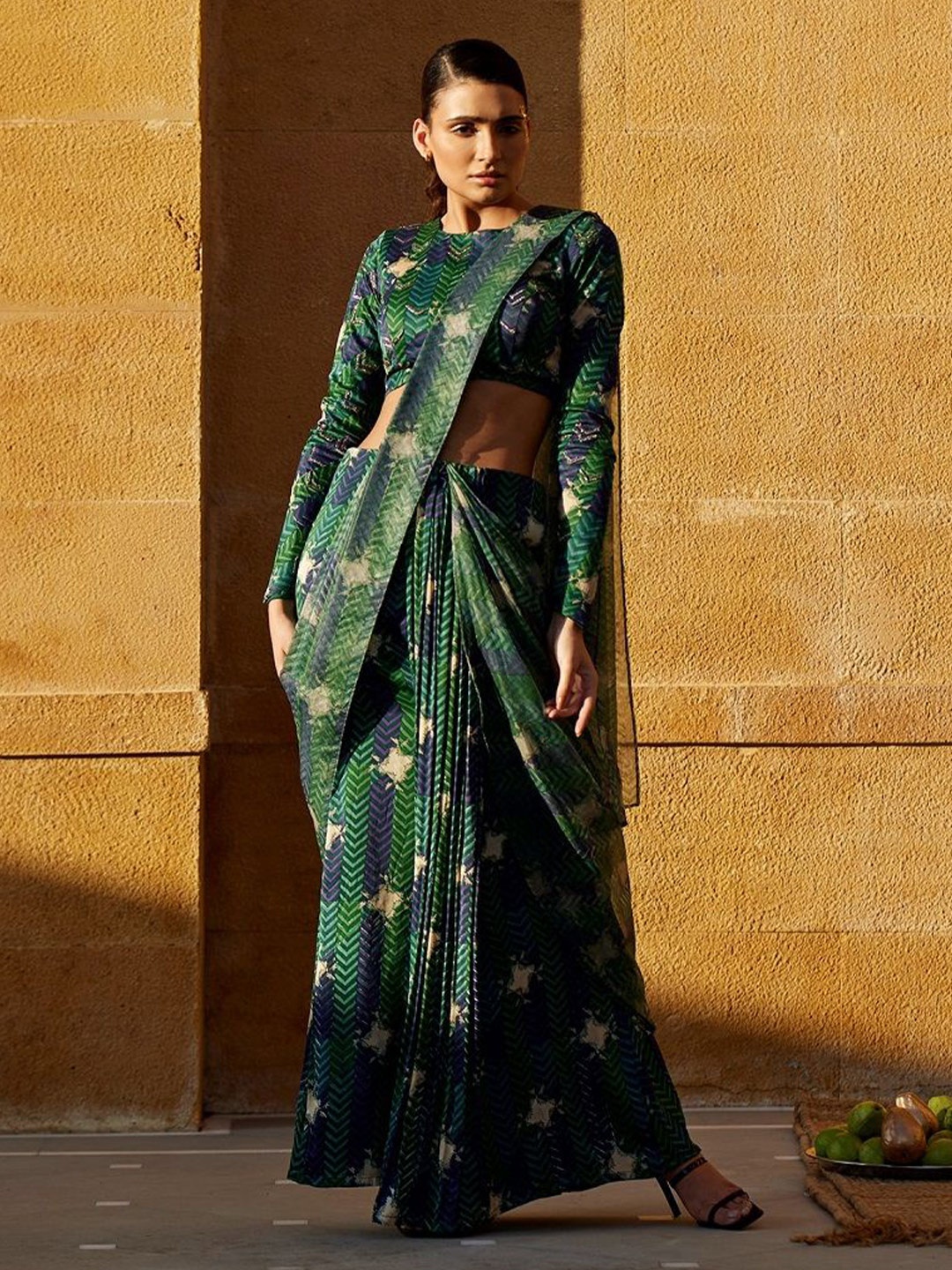 

AMROOD Printed Organza Saree, Green