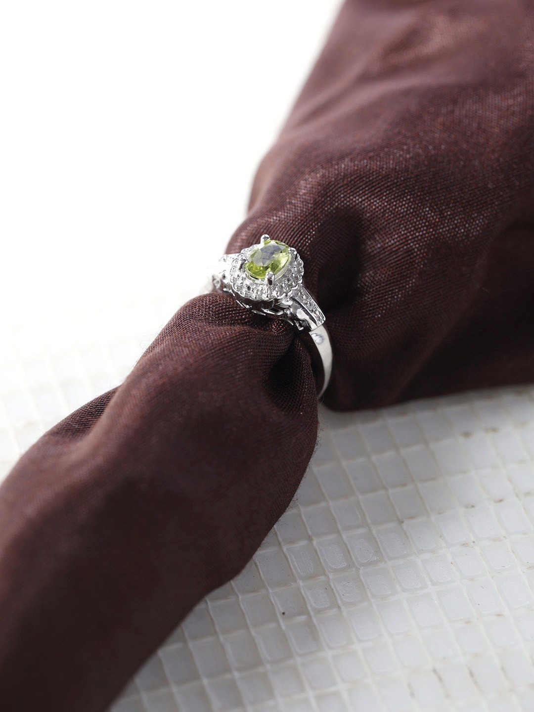 

Exotic India Oval Cut Peridot Sterling Silver Beautiful Ring