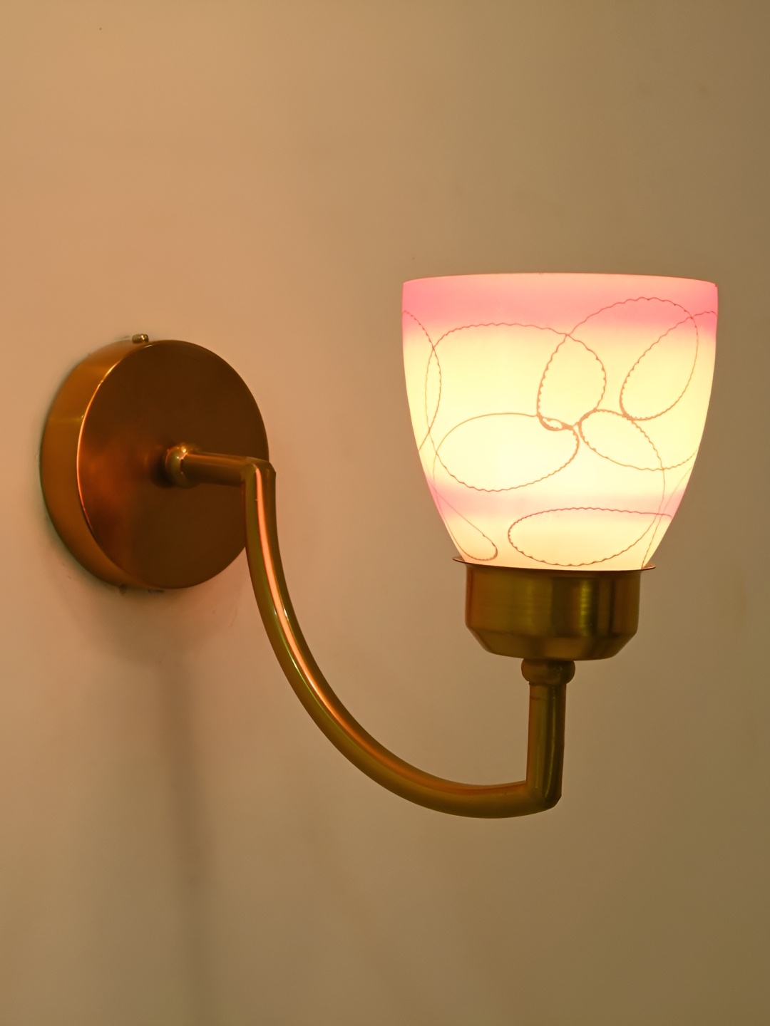 

Afast Pink & White Colourblocked Glass Bell Shaped Wall Lamp