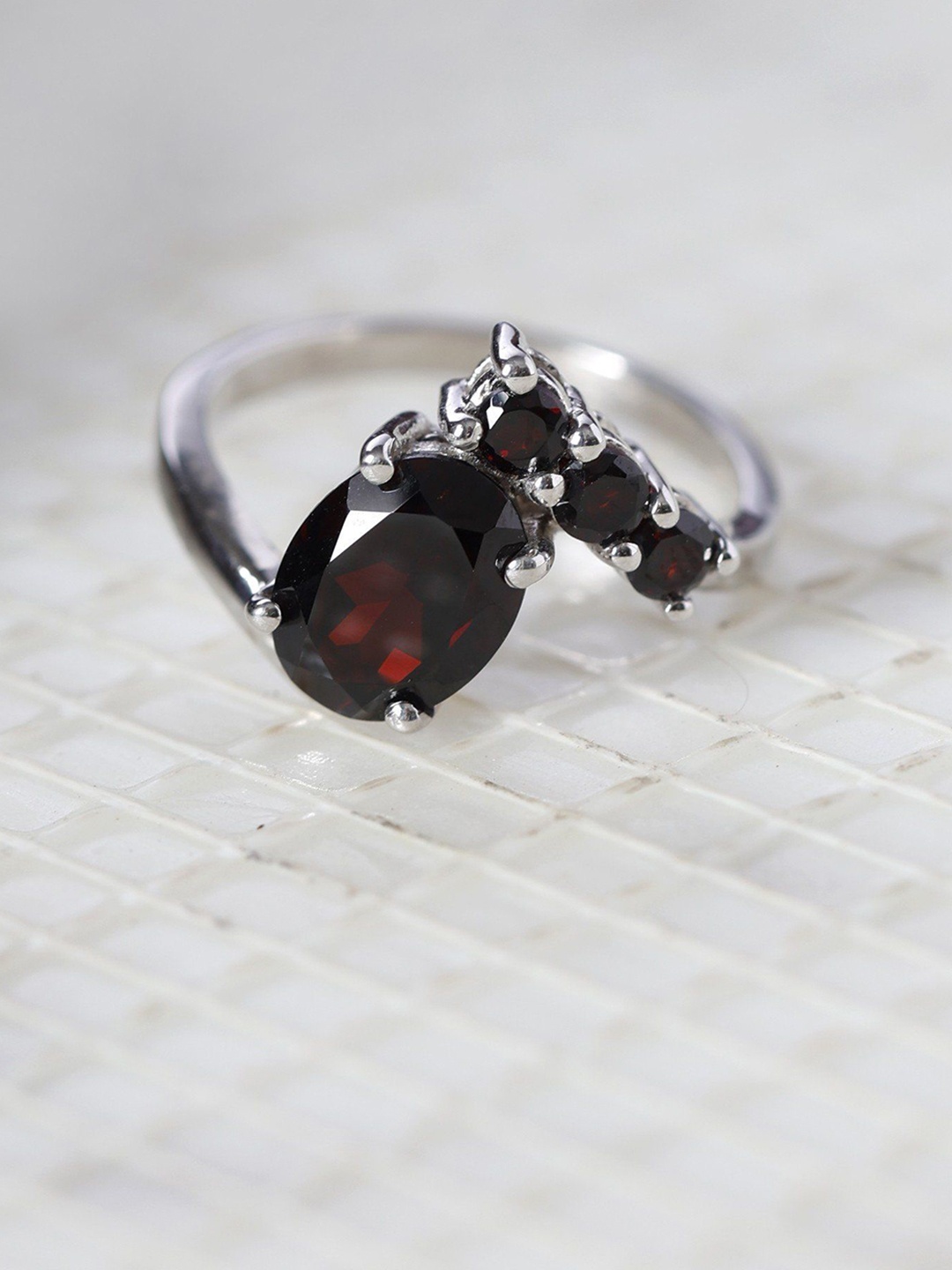 

Exotic India Faceted Garnet Gemstone Sterling Silver Designer Ring