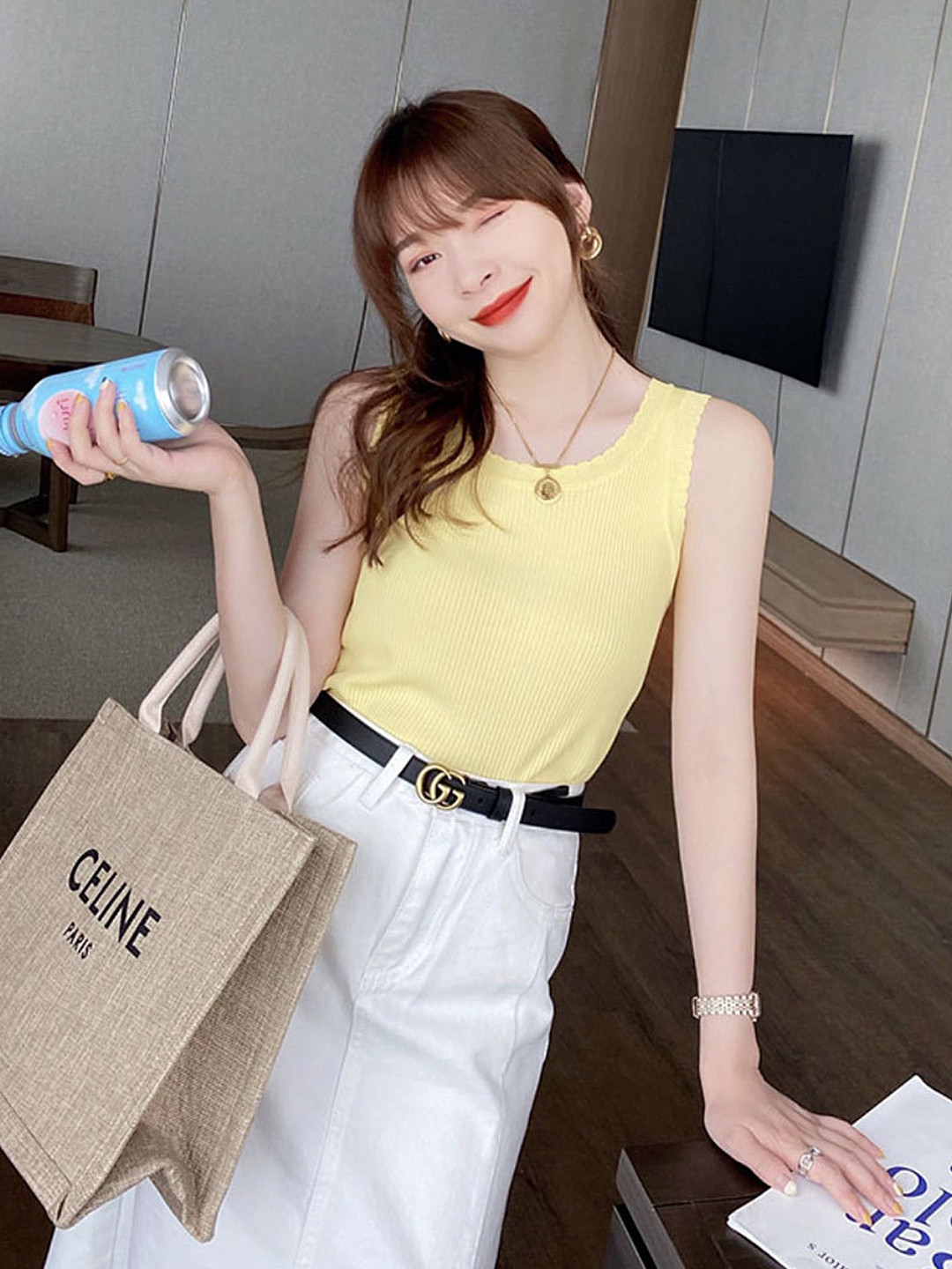 

LULU & SKY Top, Yellow