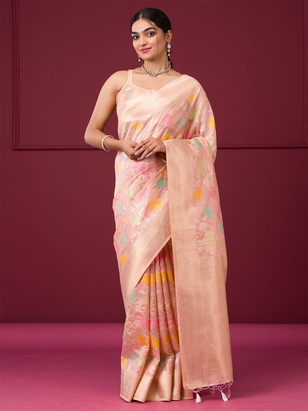 

Koskii Woven Design Zari Tissue Saree, Pink