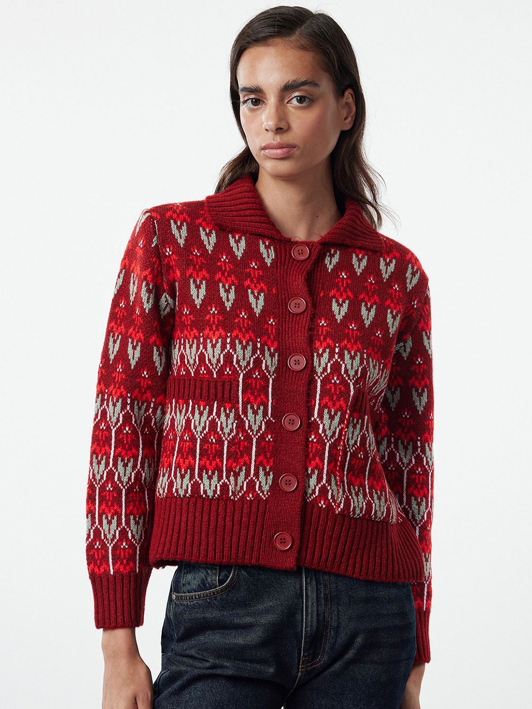 

Trendyol Women Floral Printed Crop Pullover, Maroon