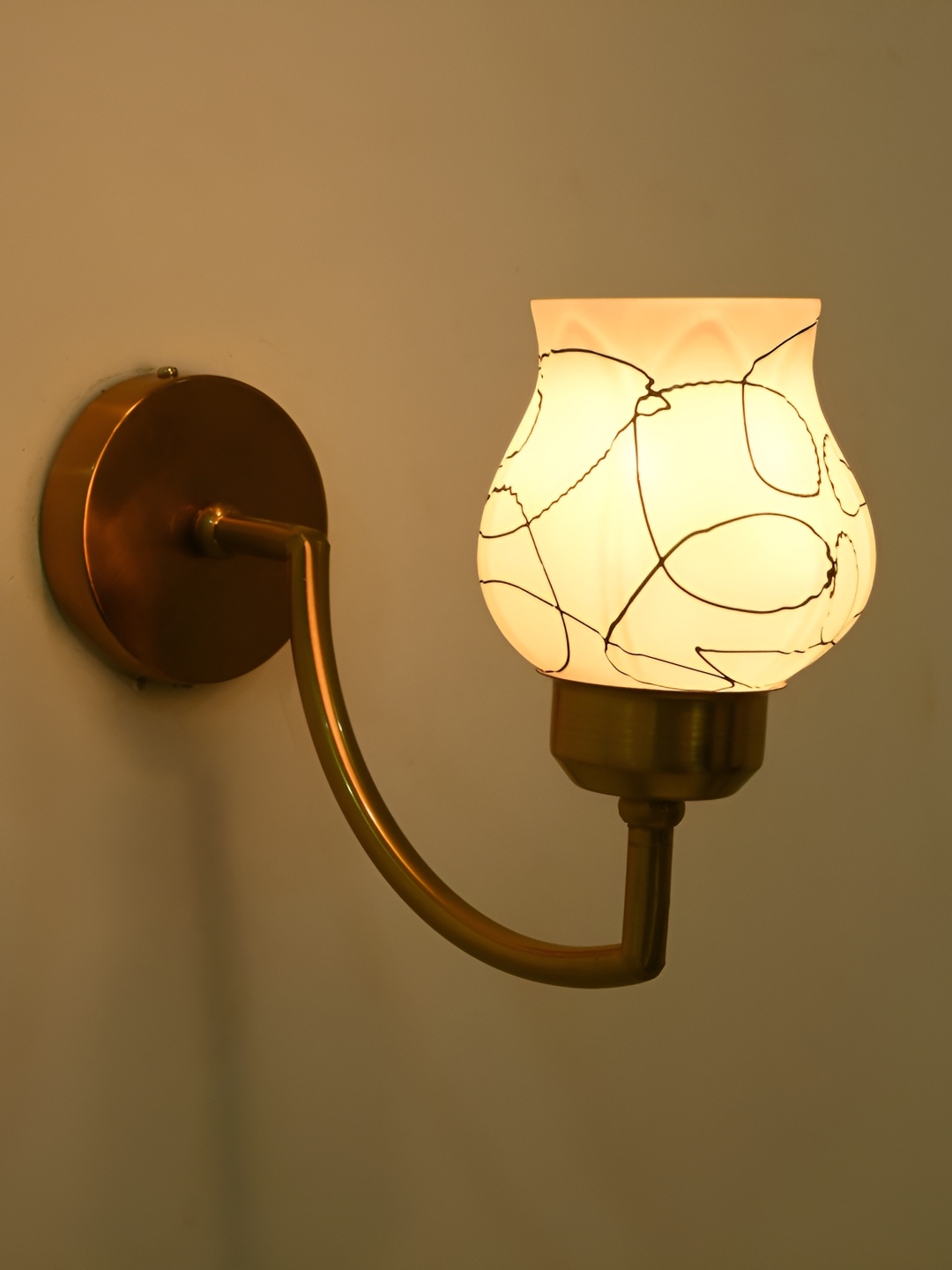 

Afast White & Black Glass Traditional Rectangle Shaped Wall Lamp
