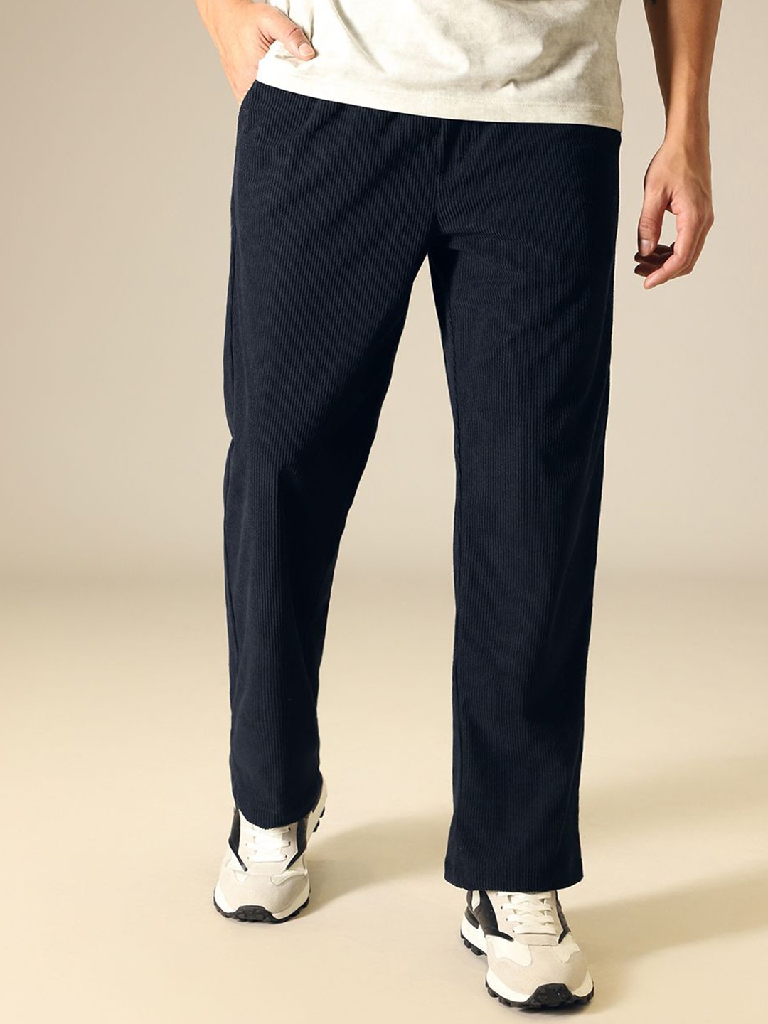 

Banana Club Men Relaxed Corduroy Trousers, Navy blue