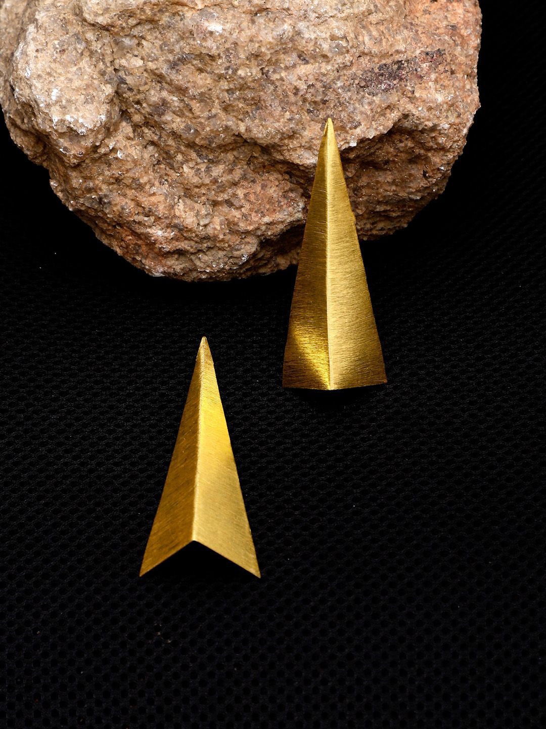 

Anantayabymani Gold-Plated Triangular Drop Earrings
