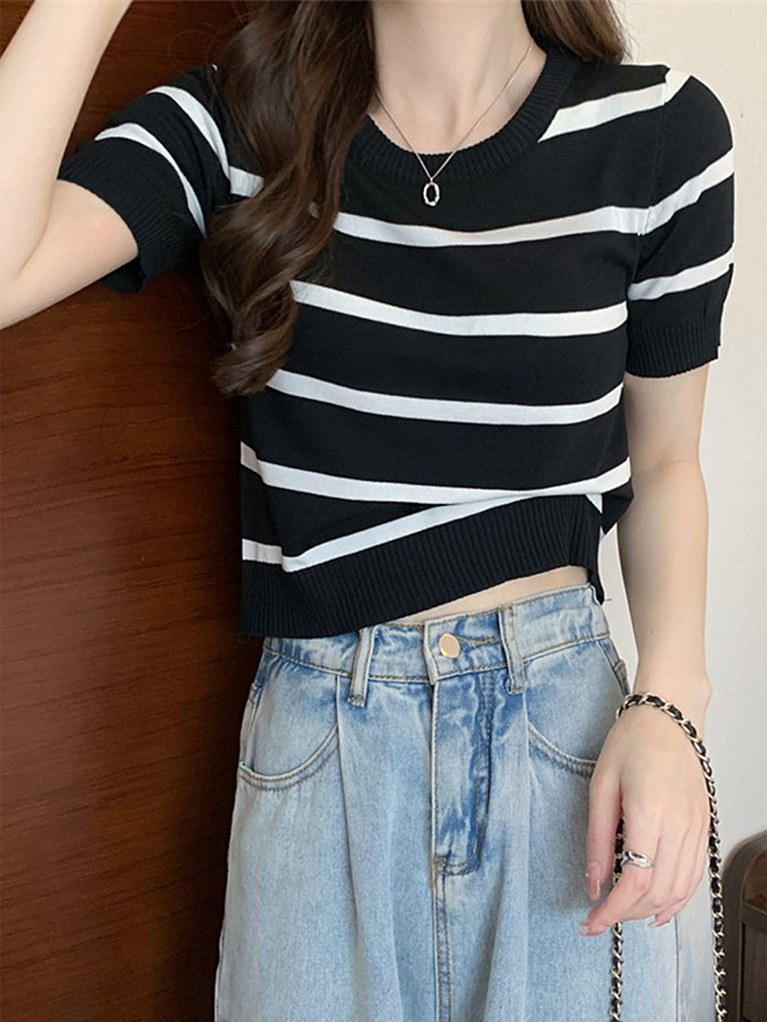 

LULU & SKY Striped Top, Black