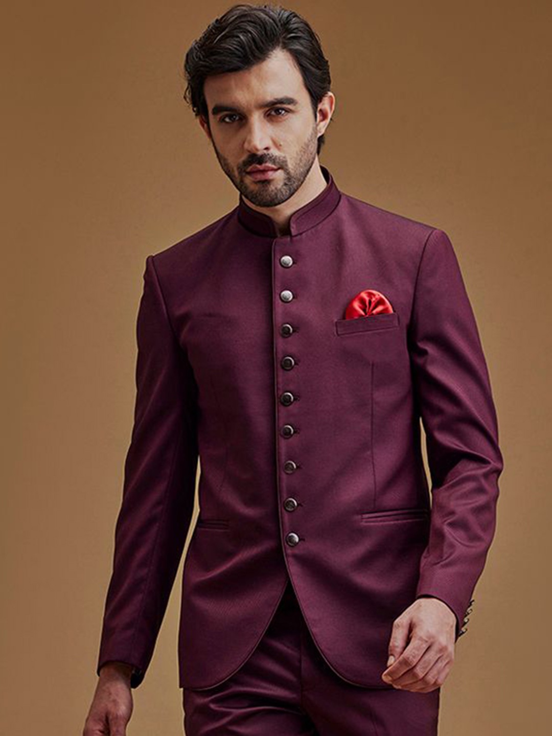 

Neumen Men Solid Mandarin Collar Bandhgala Sherwani Set, Burgundy