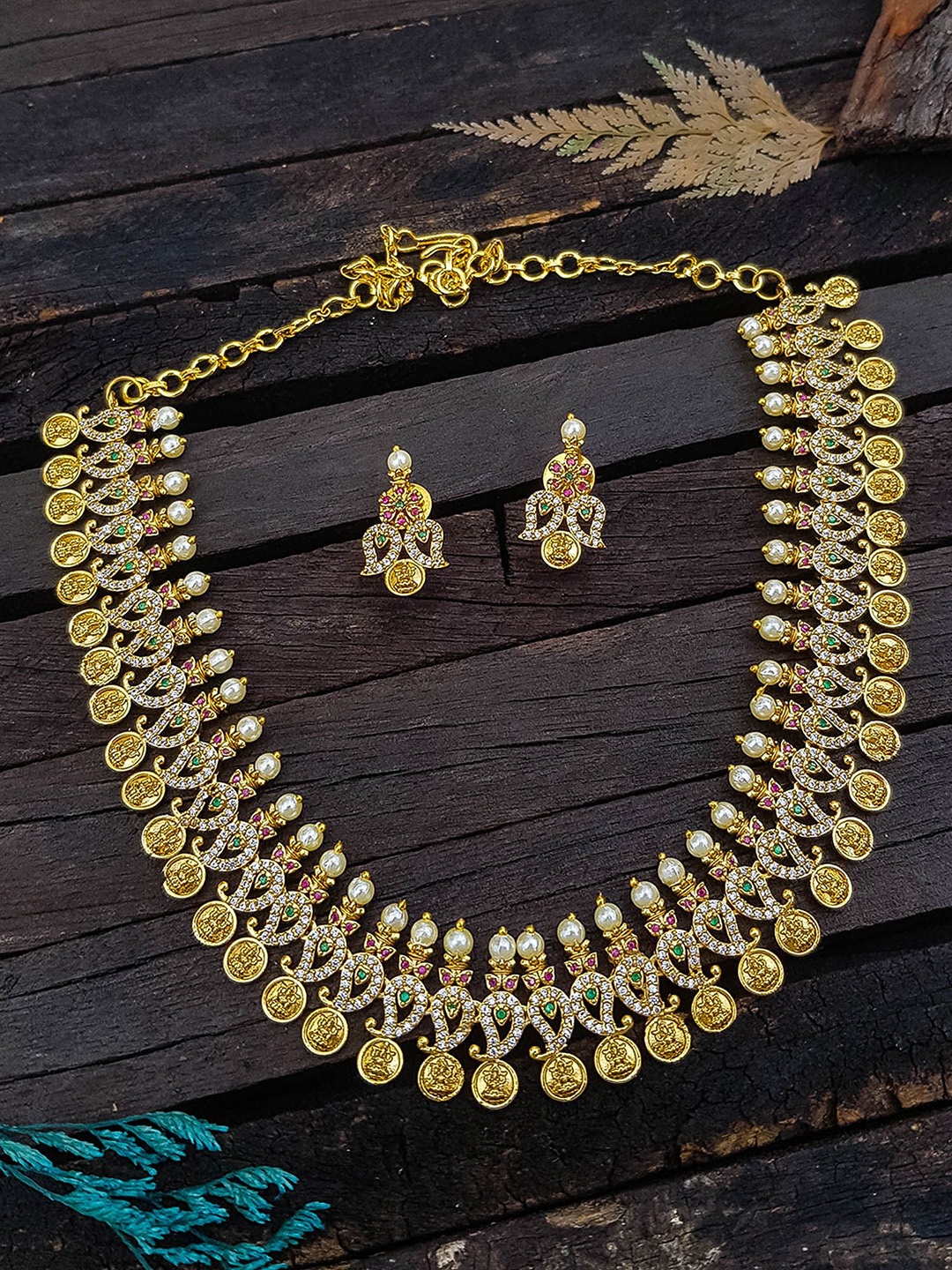 

GRIIHAM Gold-Plated Cubic Zirconia Studded Jewellery Set