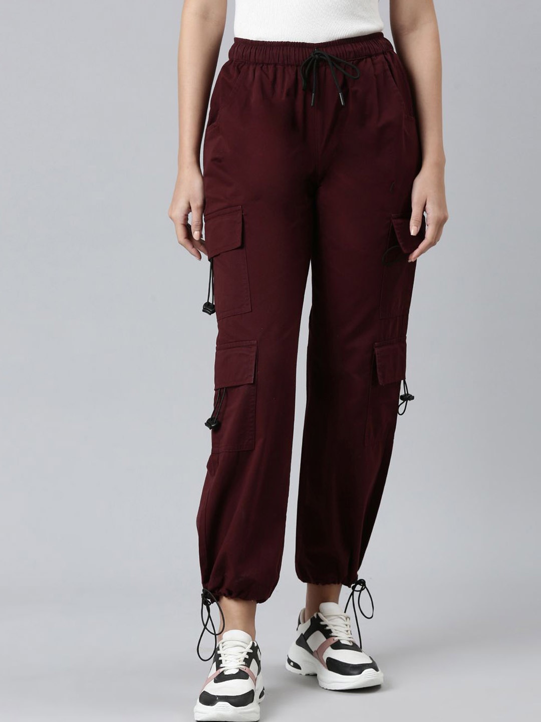 

ZHEIA Women Loose Fit High-Rise Cargos, Maroon