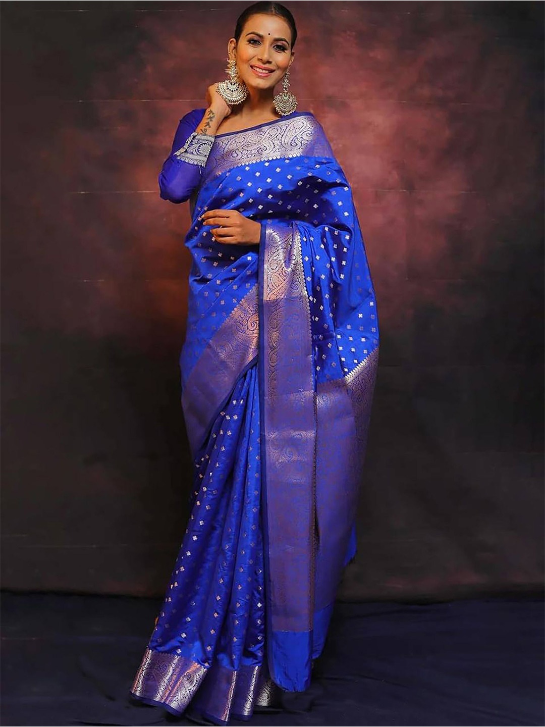 

BerMondsey Woven Design Zari Banarasi Saree, Blue