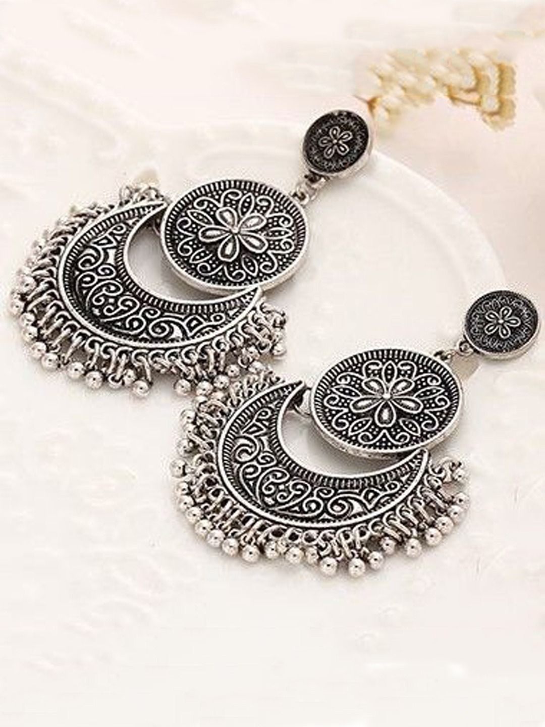 

KRENOZ Silver-Plated Stainless Steel Crescent Shaped Chandbalis
