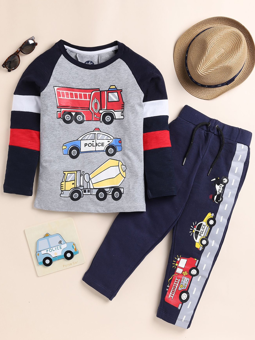 

YK Boys Graphic Printed T-shirt With Trousers, Grey