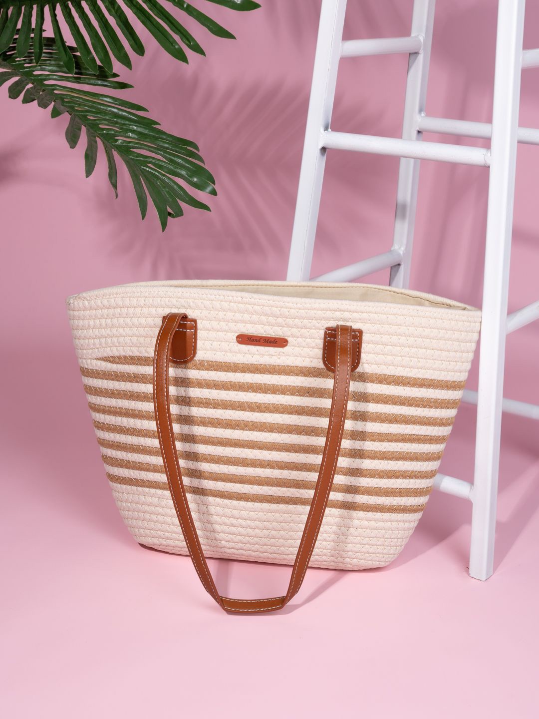 

Women Raffia Textured Shoulder Bag, Off white