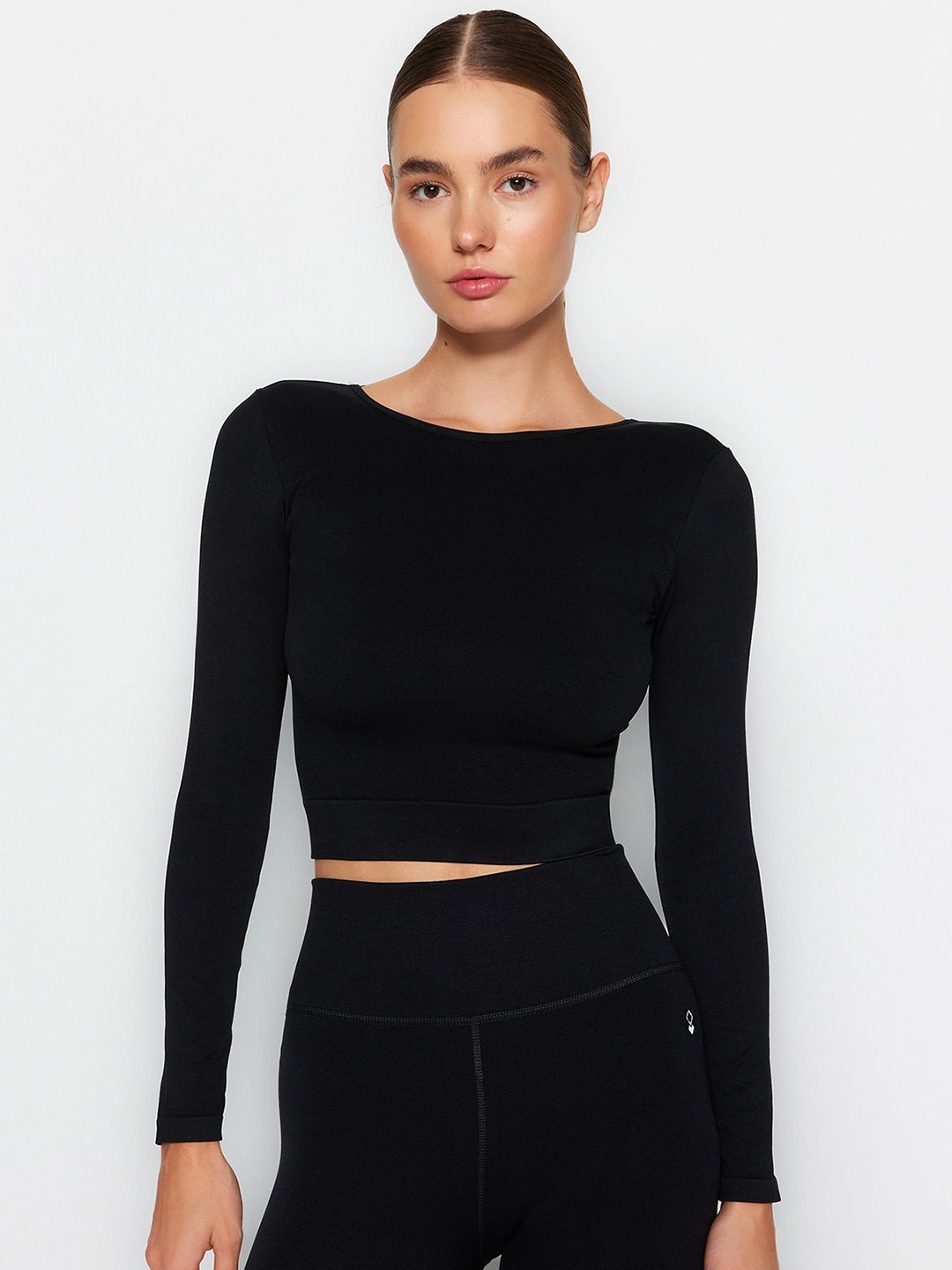

Trendyol Styled Back Crop Top, Na